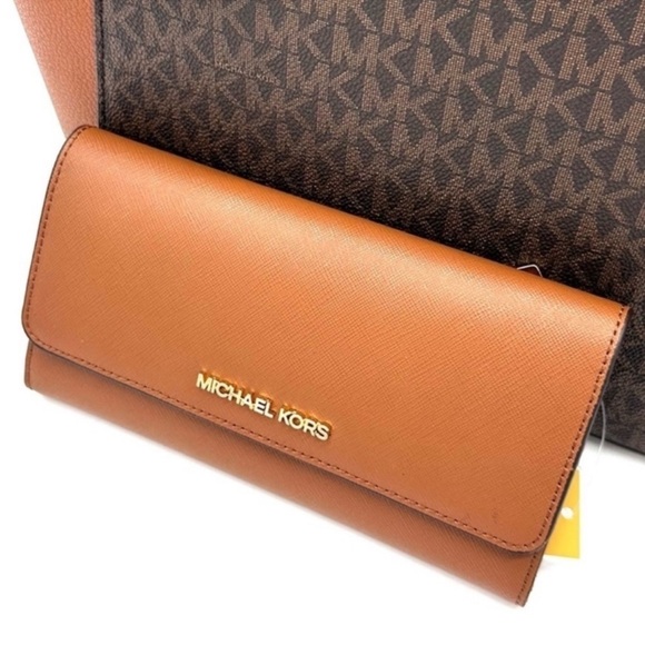 Michael Kors Large Charlotte Tote Bag & Matching Trifold Wallet Brown - Picture 12 of 14